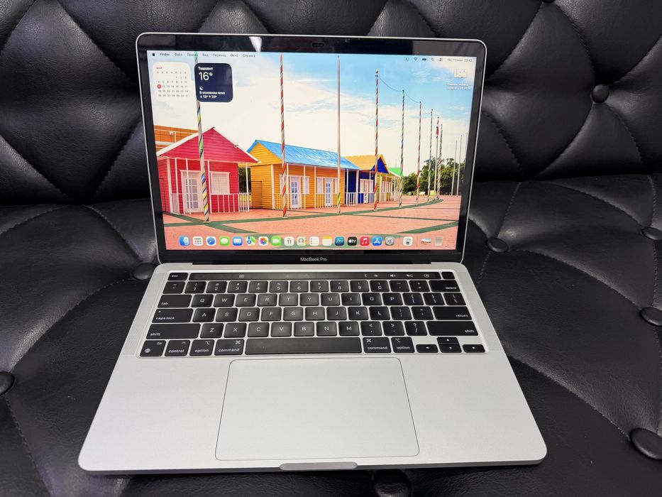 Apple MacBook Pro M1 2020 года в идеальном состояние