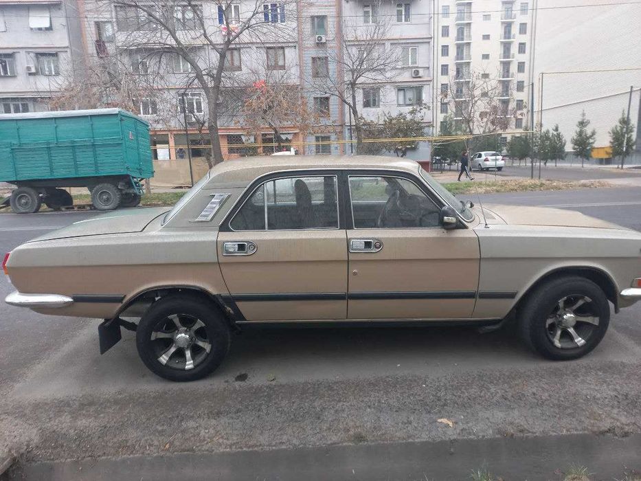 Волга 24 Чайка сотилади