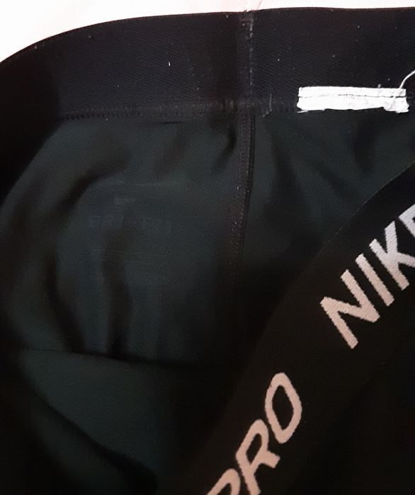 (XS) NIKE PRO-Calvin Klein оригинални клинове,блузa