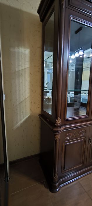 Сервант классический
