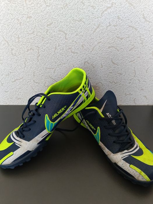 Nike Phantom сороконожки