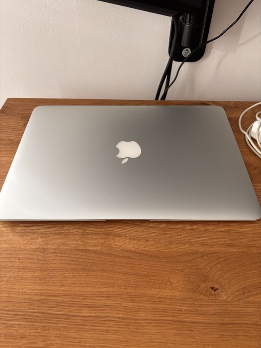 MacBook Air 13-inch 2014