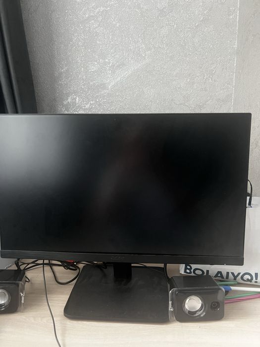 Продам срочно монитор Acer