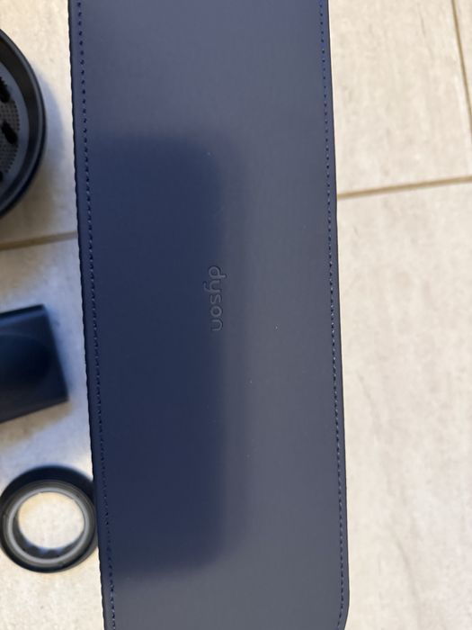 Vand Dyson Supersonic stare foarte buna!