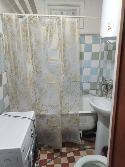 Продам  трёх комнатную квартиру