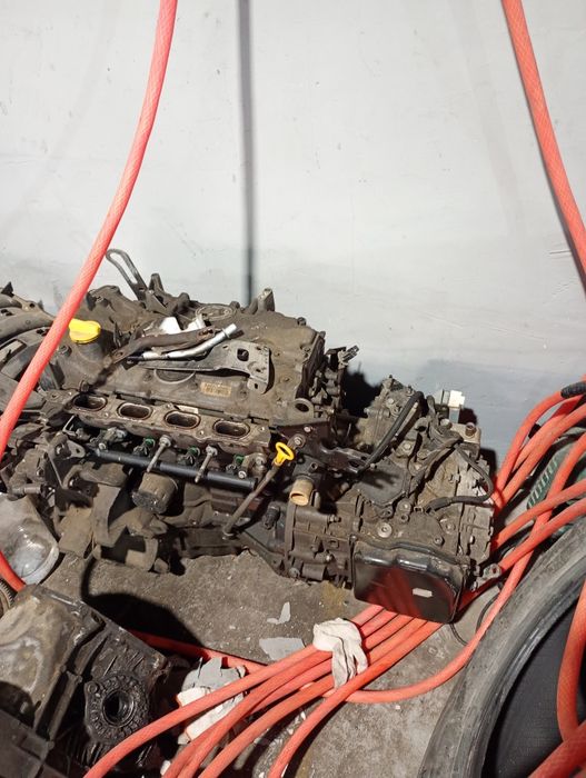 Продам двигатель К4М с АКПП на Рено