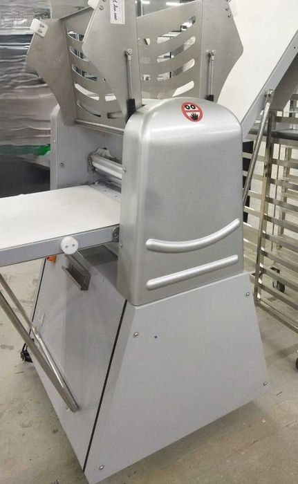 Тестораскаточная машина SINMAG SM-520E