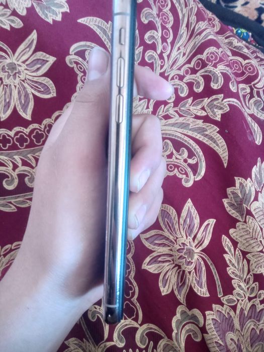 Айфон хс в хорошем состоянии