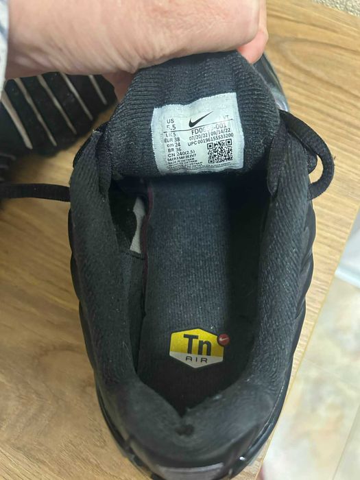 Оригинални маратонки Nike TN plus