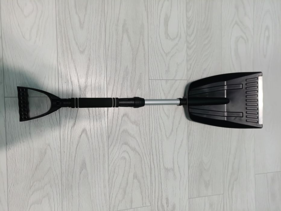 Lopata și racletă zapada