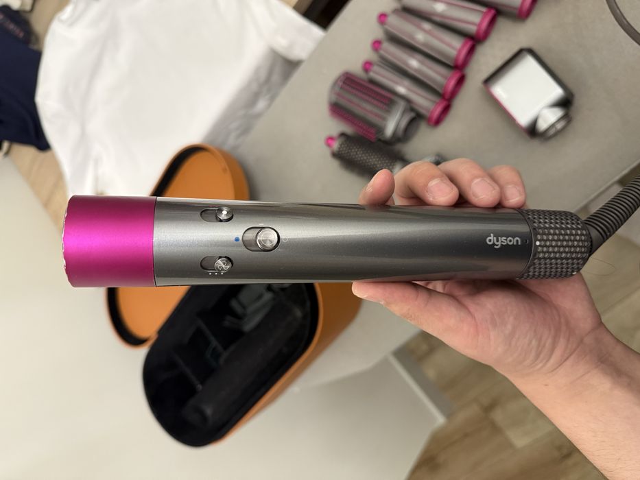Dyson airwrap styler