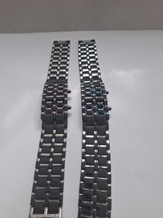 два мъжки метални часовника - 21см дължина