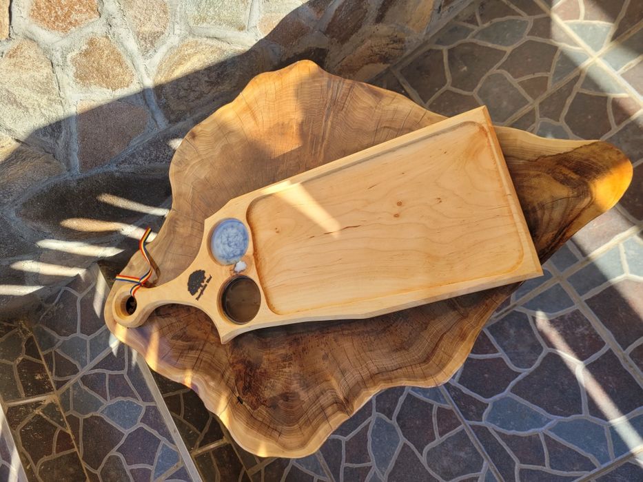 Platourii cu sosiere și rasina epoxy