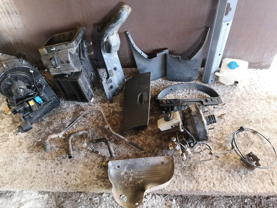 Киа Спортидж на части