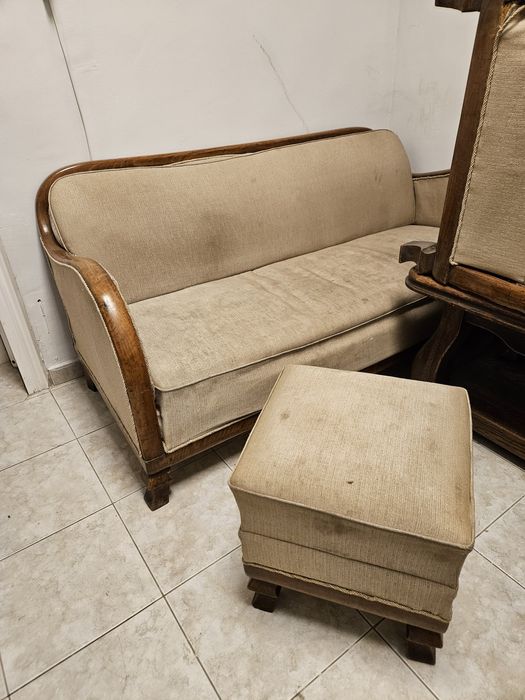 Продавам стари мебели