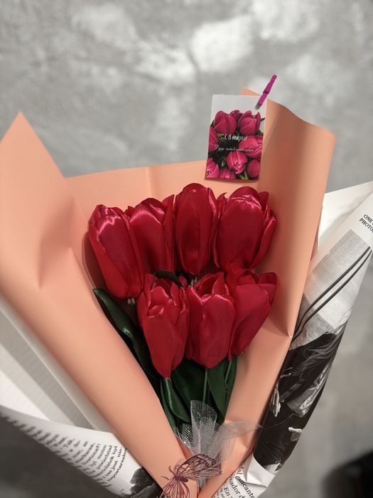 Тюльпаны из атласных лент