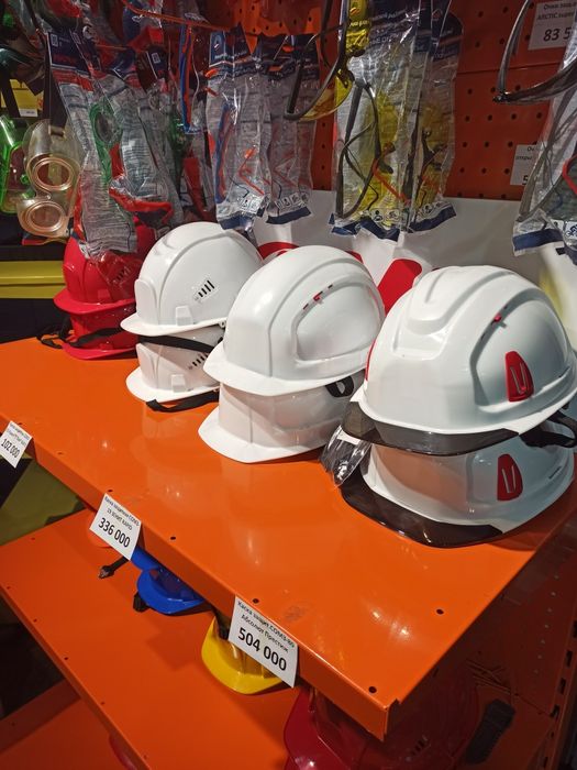 Каска защитная Favorit Track