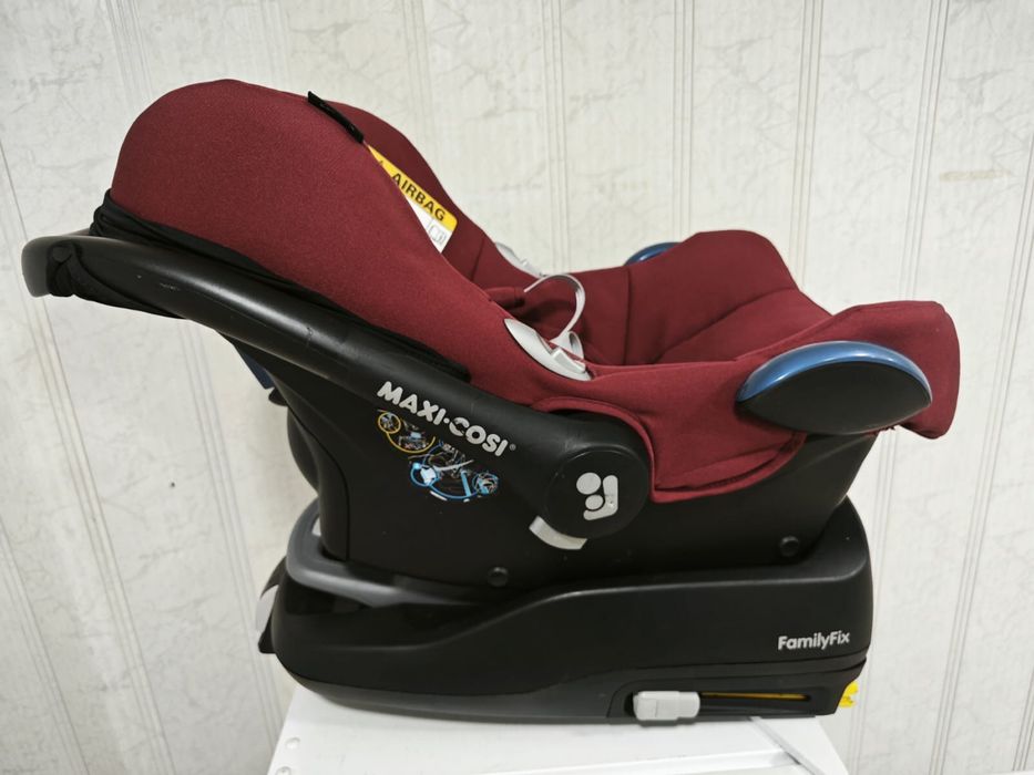 Автолюлька для малышей Maxi Cosi