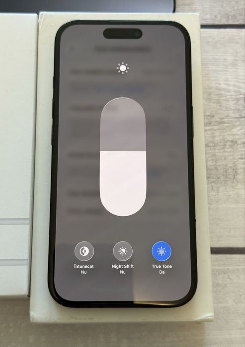 iPhone 16 - 128GB, Black - stare foarte bună, 93% sănătate baterie