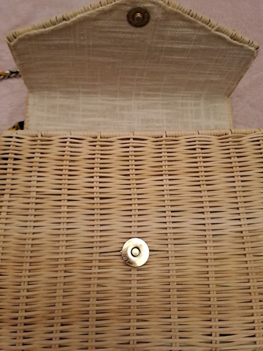 Чанти различни и колан