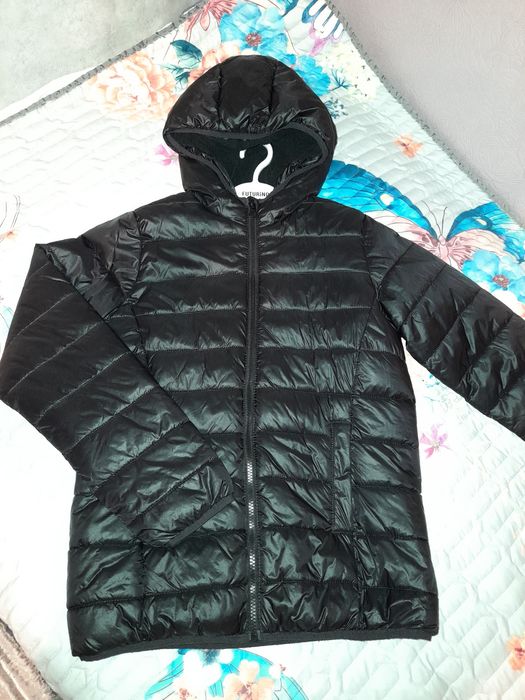 Демисезонная куртка на девочку