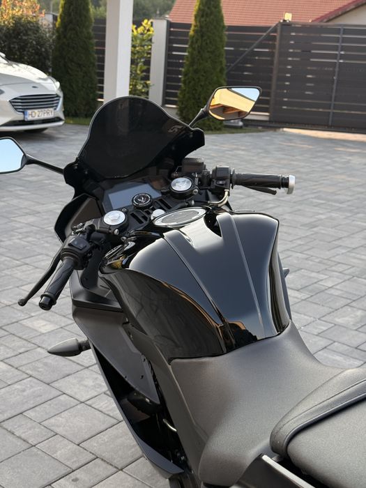 Yamaha R125 2022