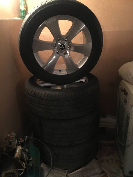Диска балон 285/50 R20 сотилади.
