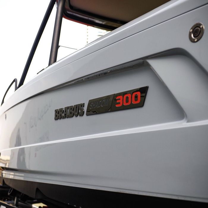 BRABUS Shadow 300 Катер
