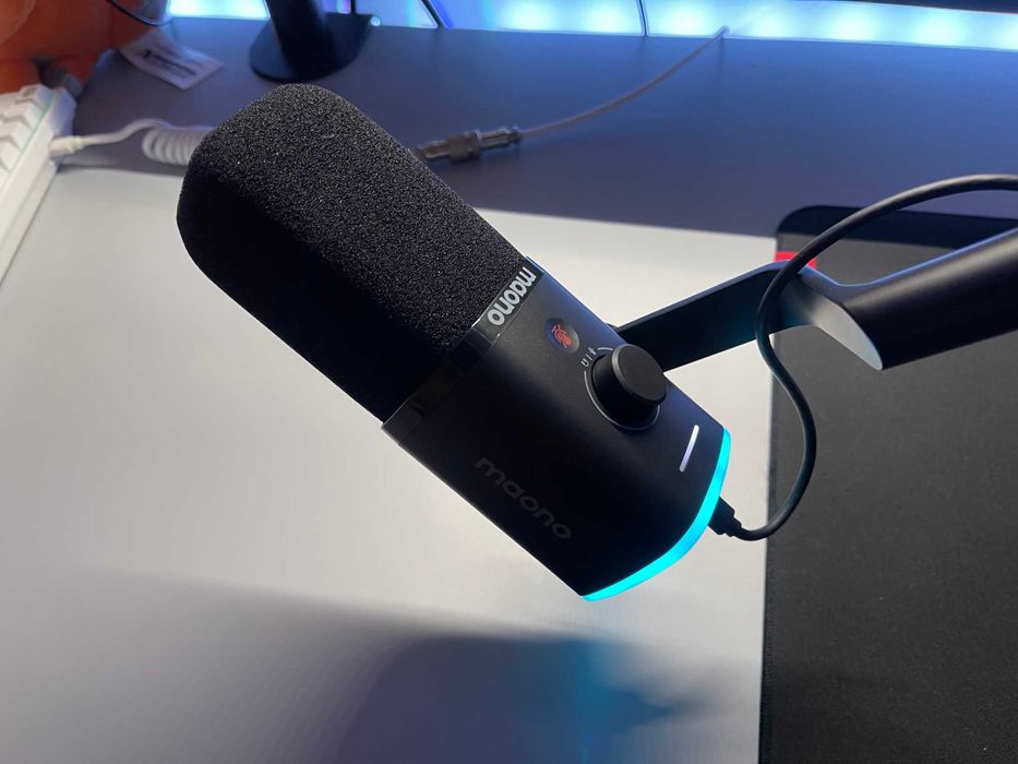 Microfon Streaming Maono PD100X