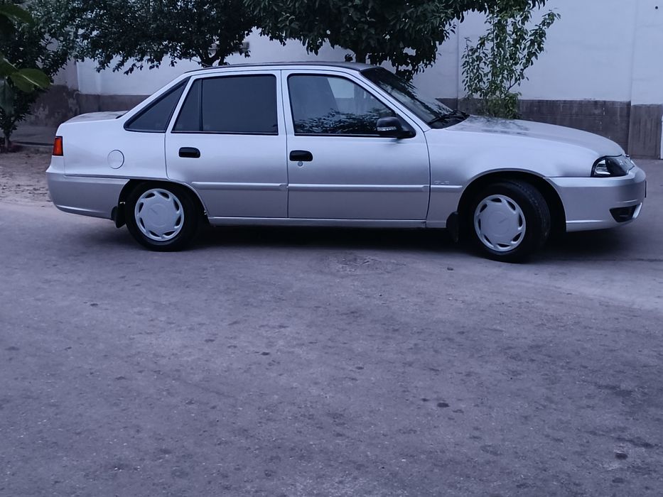 Nexia 2 sotiladi Dons 1.6