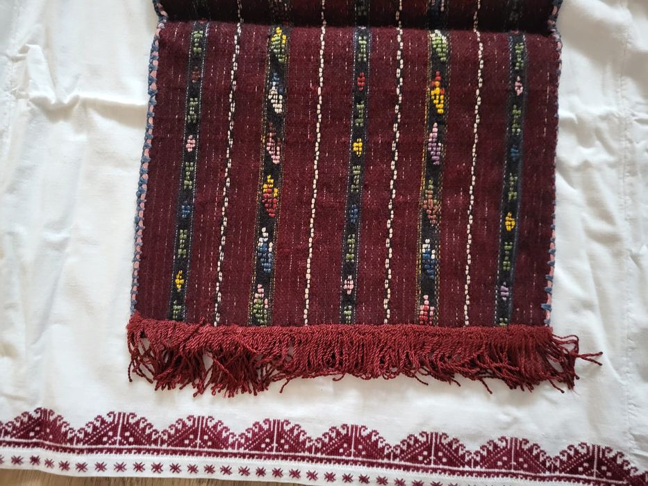 Costum tradițional oltenesc