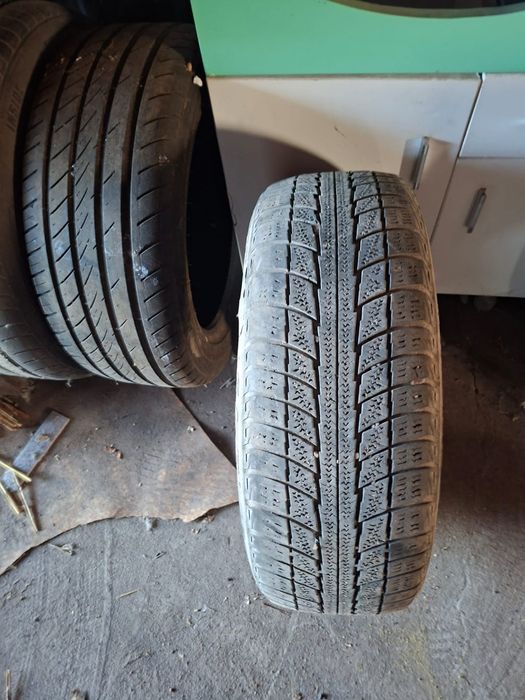 Продается шины R15 в хорошем состоянии