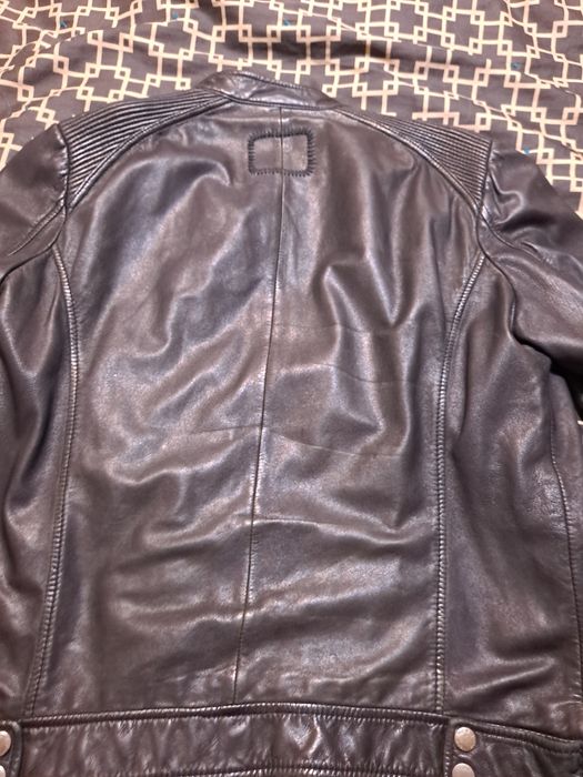 Geaca piele naturala originala marca tigha.