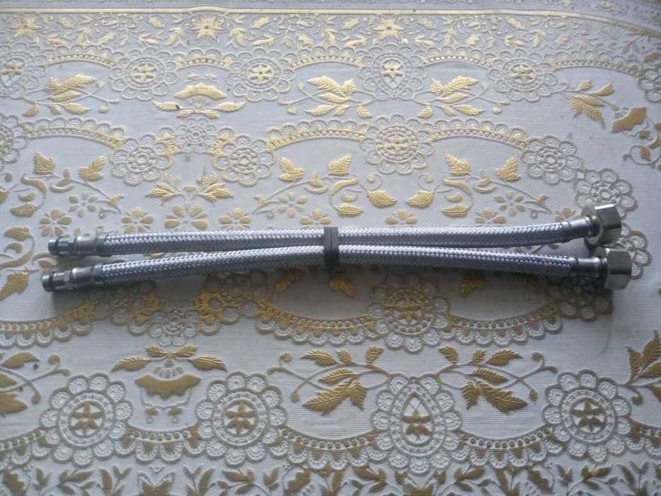 Продам шланги для смесителя.