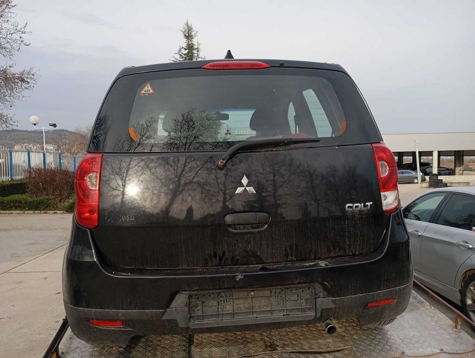 Митсубиши колт Mitsubishi colt 2008 бензин на части