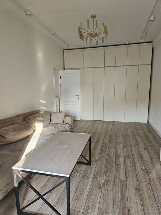 Аренда. Мирабад. 3х комнатная. Всё есть. Своя квартира. Евроремонт.