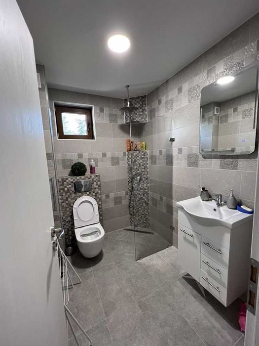 Дава се под наем Двустаен апартамент в Варна, Център - 60 кв.м за 368.73 € - Снимка #5