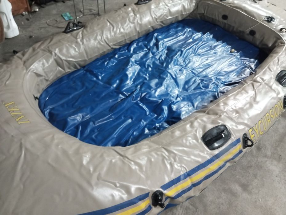 Продам лодку  !   Срочно