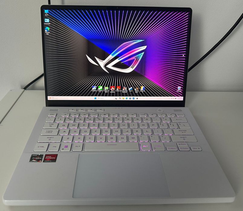 ASUS Zephyrus G14 6900HS, RX 6700S 8GB, 16GB, 1TB, 2K+