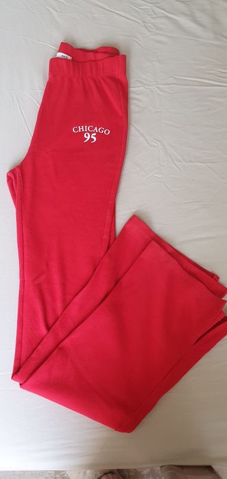 Pantaloni trening evazați