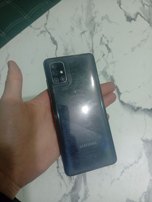 Samsung A51 ideal