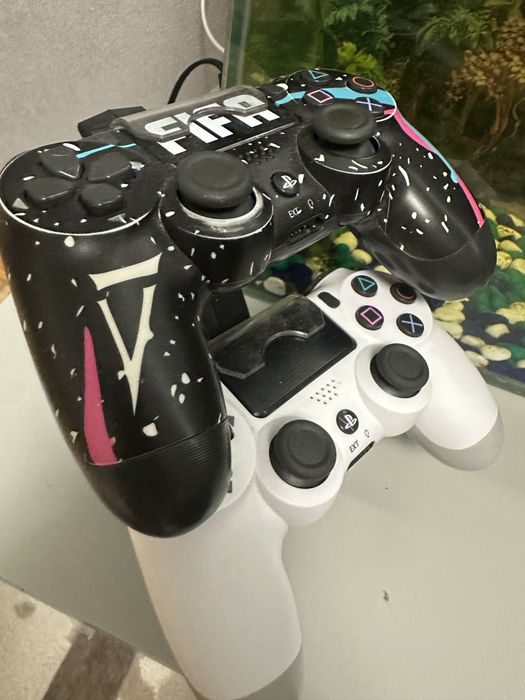 Play station 4 500 гигабайт