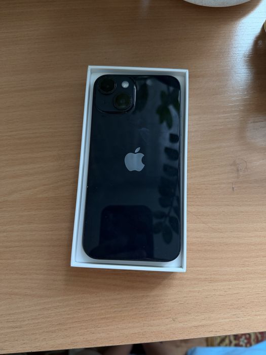 Продам айфон 14 128