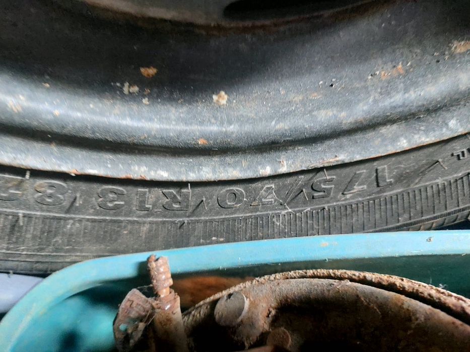 Колесо шины балон зараска 13