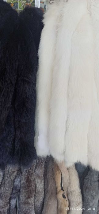 Елегантни дамски естествени  кожи от лисица за яки и качулки!