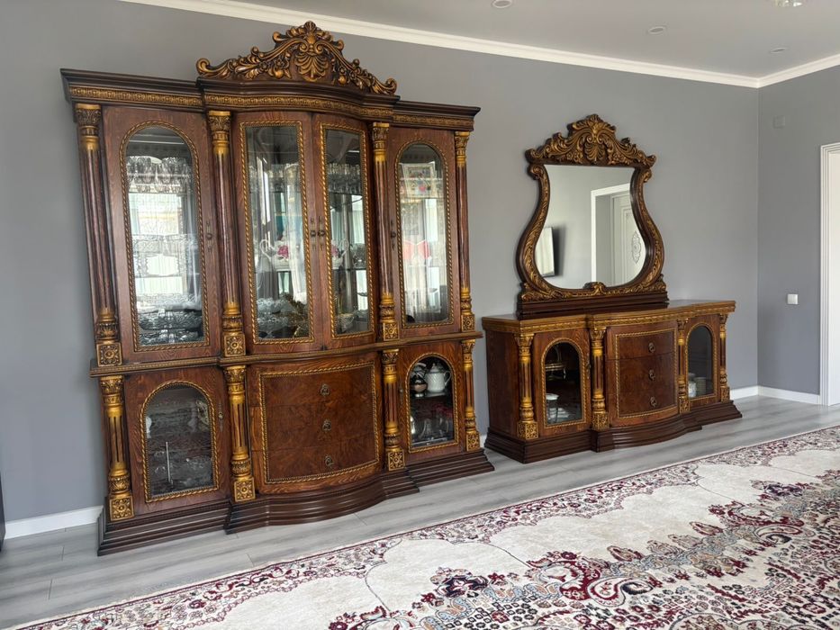 Продам комплект стенка для зала