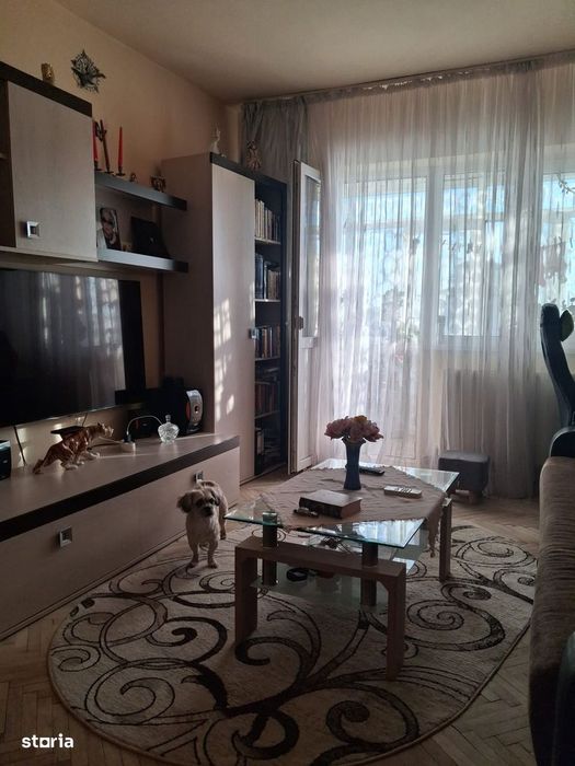 La banii astia nu mai gasesti! 2 camere de caramida langa Scoala nr. 8