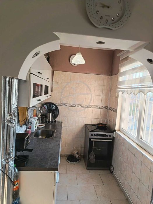 Продава се Тристаен апартамент в Пловдив, Изгрев - 90 кв.м за 1000 €/кв.м - Снимка #2