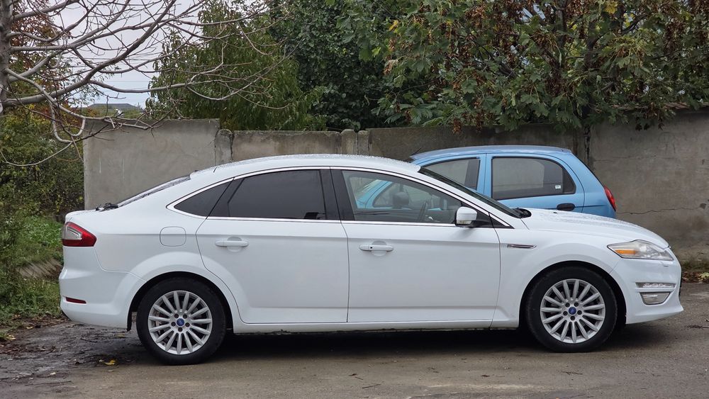 FORD Mondeo 2012 — imagine 2