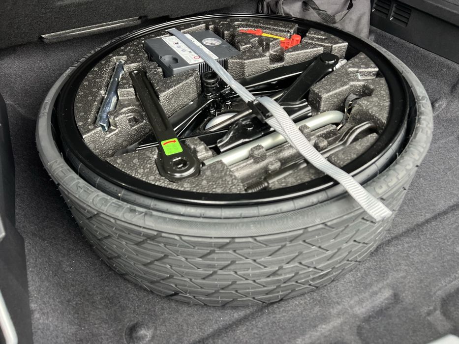 Kit Roata Rezerva Folding Cayenne/ Cay Coupe/ Q8/ Q7/ Touareg CR7 NOU